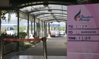 Gate am Flughafen Samui