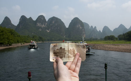 Li Flusslandschaft mit 20 RMB Banknote